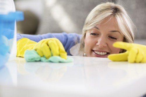 Commercial vacate cleaning service for an Edgware business unit